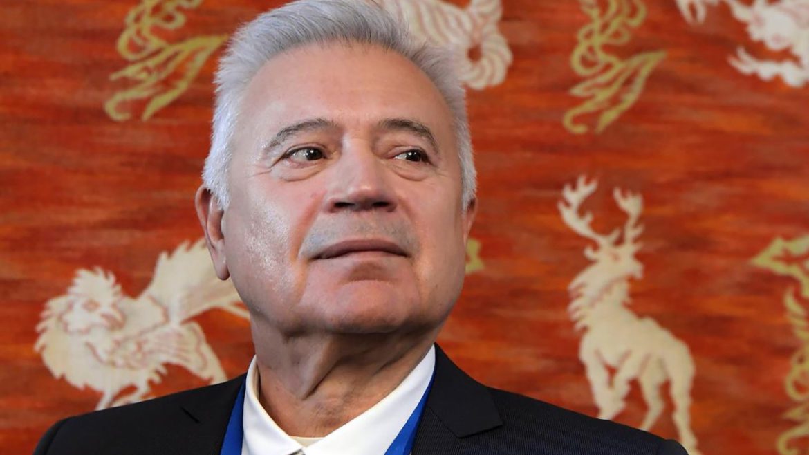 Геннадий Тимченко поможет Вагиту Алекперову